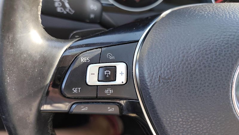 Volkswagen Passat (2019) Webasto-el.tažné-Matrix-Adapt. - fotka 35 z 37