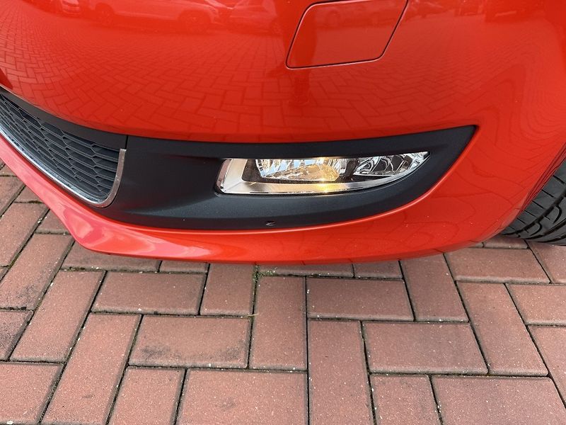 Volkswagen Polo (2011) 1.4i Style Klima Panorama - fotka 34 z 48