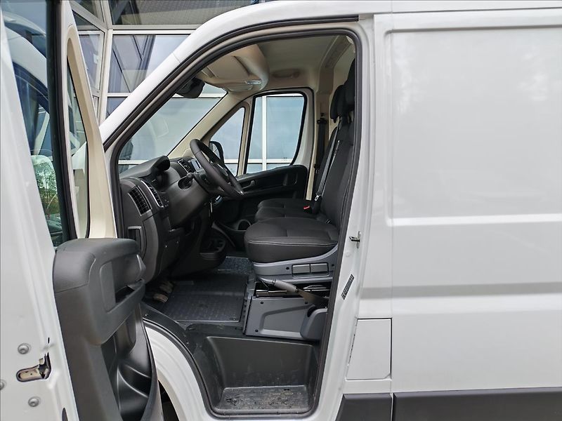 Peugeot Boxer (2026) 2,2 Furgon 3000 L2H1 BHDi 120k - fotka 7 z 9