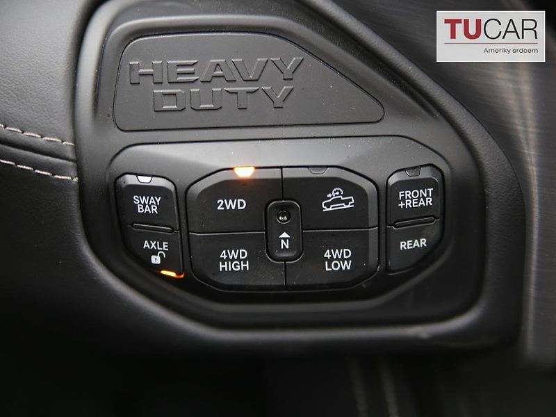 Dodge RAM (2026) 2500 Power Wagon 6.4 V8 RamBox - fotka 32 z 60