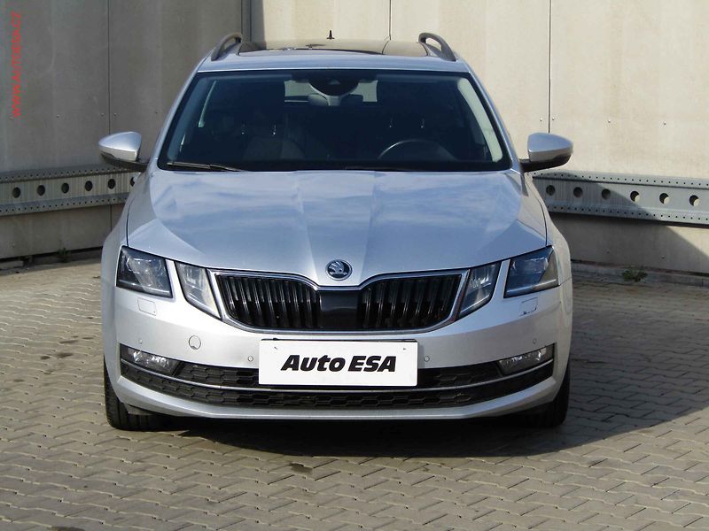 Škoda Octavia (2019) 2.0 TDi 4x4, ČR, Style Plus - fotka 2 z 22