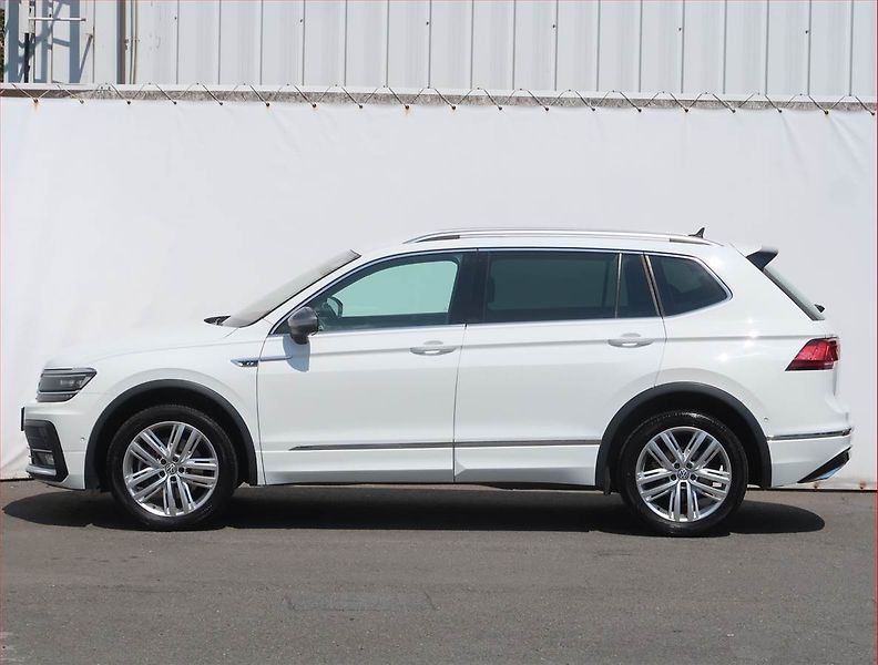 Volkswagen Tiguan Allspace (2020) R-Line 2.0 TDI - fotka 3 z 26