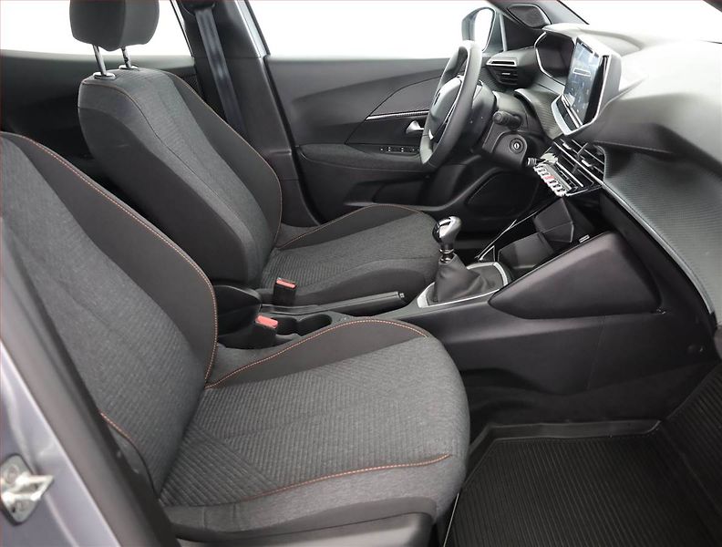 Peugeot 2008 (2026) Style 1.2 PureTech - fotka 7 z 16