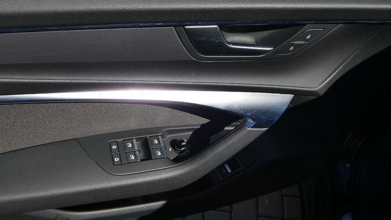 Audi A6 Avant 40 TDI Quattro S tronic - fotka 9 z 26