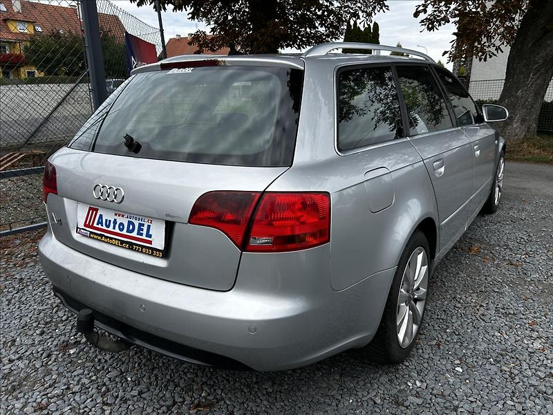 Audi A4 2,0 TDi Automat  NováSTK,Tažné - fotka 6 z 42