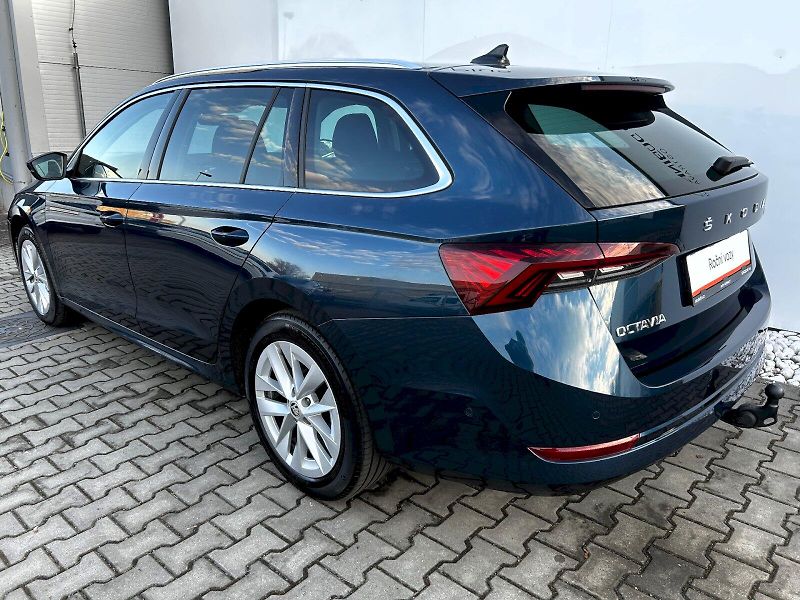 Škoda Octavia (2023) Combi 2.0 TDI 85kW MP6 Style - fotka 35 z 35