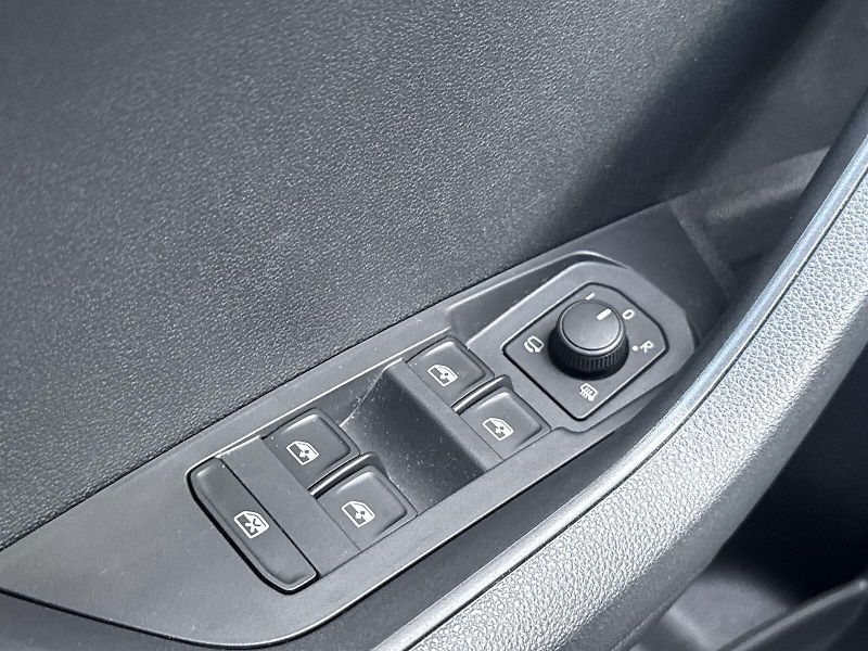 Škoda Karoq (2024) 1.5 TSI DSG Fresh - fotka 17 z 34