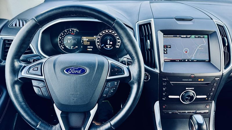 Ford Edge (2016) Ford Edge, 2.0 TDCi 4x4, Sport - fotka 9 z 22