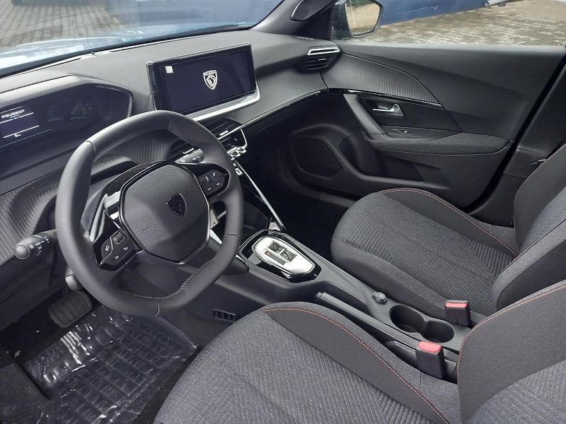 Peugeot 2008 (2026) BUSINESS Hybrid 110 e-DCS6  - fotka 14 z 19