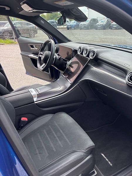 Mercedes-Benz GLC (2024) 220d 4MATIC - fotka 7 z 10