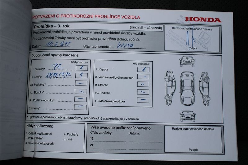 Honda CR-V 2,0 i  DPH,A/T,4x4,EXECUTIVE - fotka 43 z 47