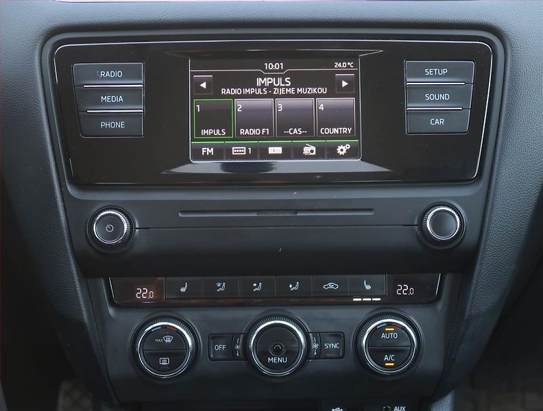 Škoda Octavia (2016) Style 1.2 TSI, Tempomat - fotka 12 z 19