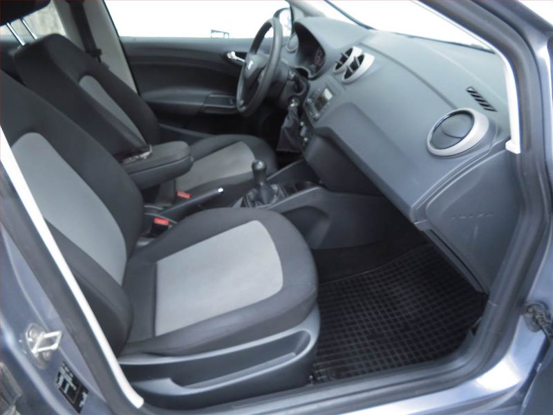 Seat Ibiza (2016) 1.2 TSI, Serv.kniha - fotka 9 z 16