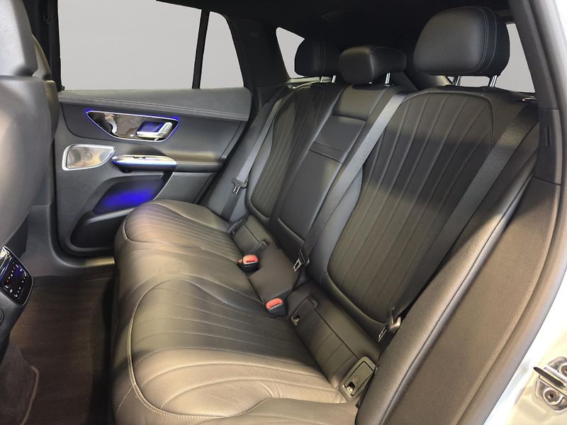 Mercedes-Benz EQE (2024) 350+SUV - fotka 20 z 22