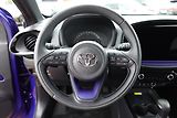 Toyota Aygo 1.0L - 1 CVT Executive - náhled 17