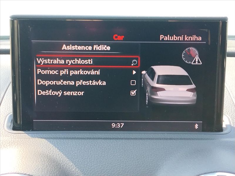 Audi A3 1,6   Sportback - fotka 11 z 32