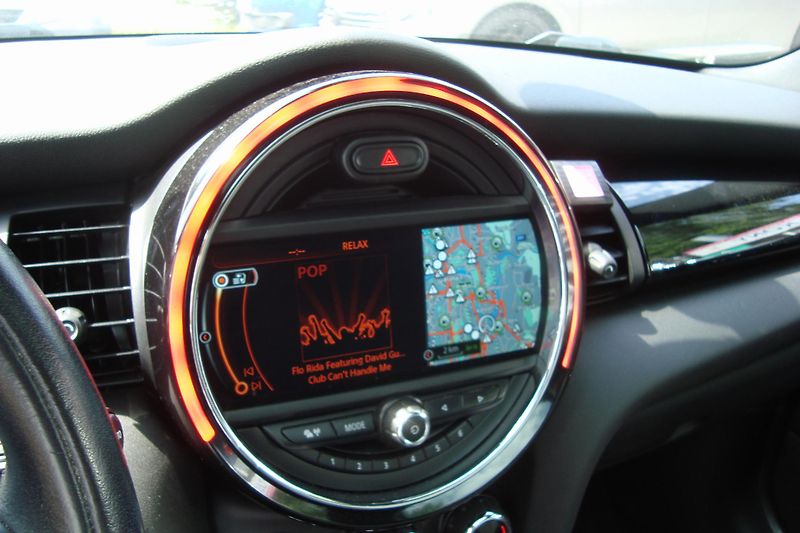 Mini Cooper (2017) 1.5 D, AUTOMAT - fotka 45 z 66