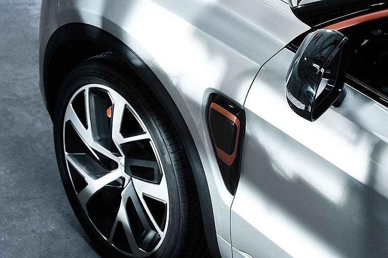 Lynk & Co 01.
