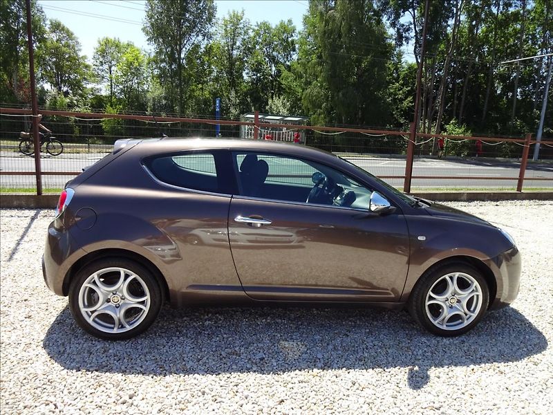 Alfa Romeo MiTo 1,4i 16V - fotka 7 z 42