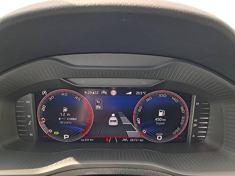 Škoda Karoq (2025) SportLine TDI 110KW 4x4 / 2.0 - fotka 10 z 29