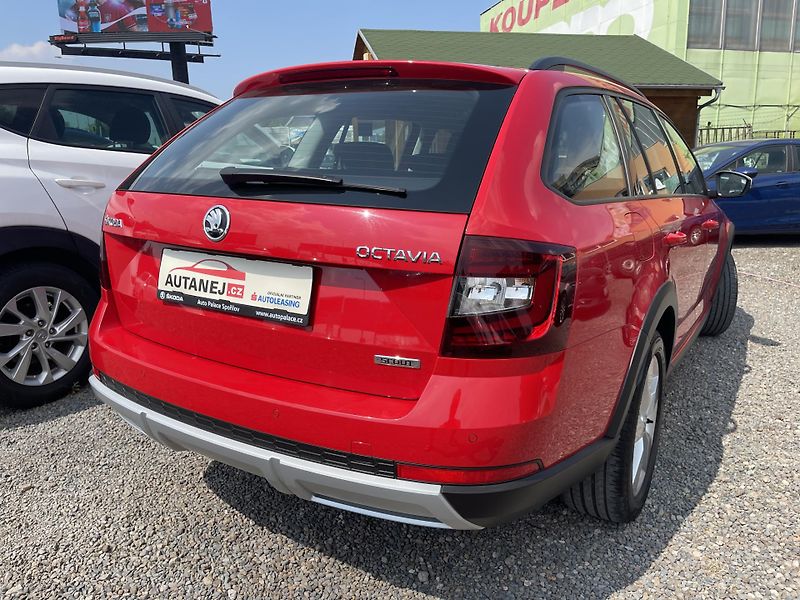 Škoda Octavia 2.0 TDi 135kW SCOUT DSG 4x4 ČR - fotka 12 z 55