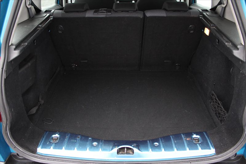 Peugeot 207 1.6 HDI 68kW 1.MAJITEL ČR - fotka 11 z 18