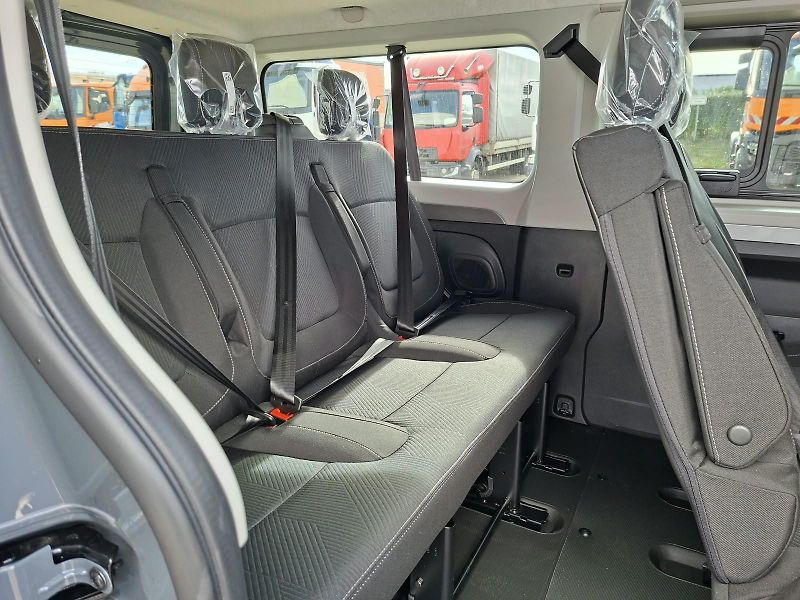Renault Trafic (2026) TRAFIC COMBI L2H1, 9 míst, MAN - fotka 16 z 22