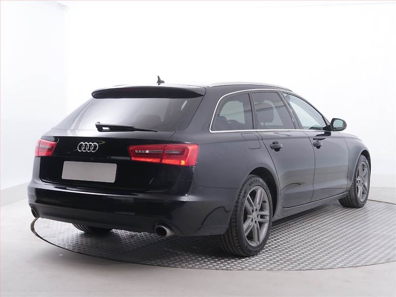 Audi A6 (2013) Design 3.0 TDI, 4X4, Automat - fotka 5 z 22