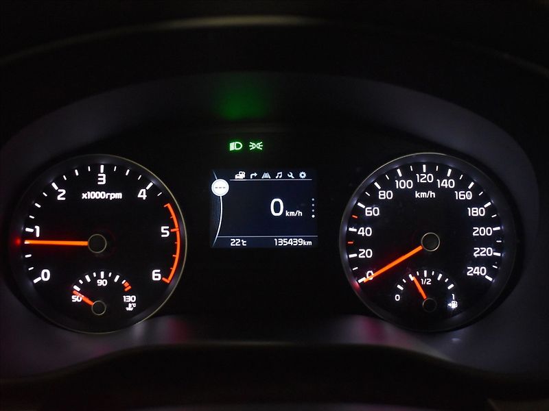 Kia Sportage 2,0 CRDI Kamera,výhřevy - fotka 22 z 22