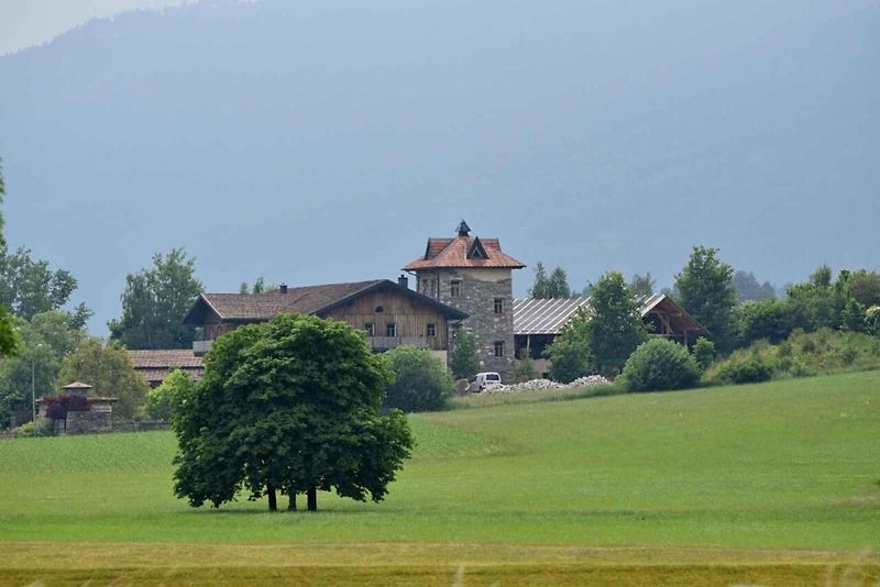 Pro ornitologa ráj, pro běžného turistu zážitek. To je Dračí jezero.