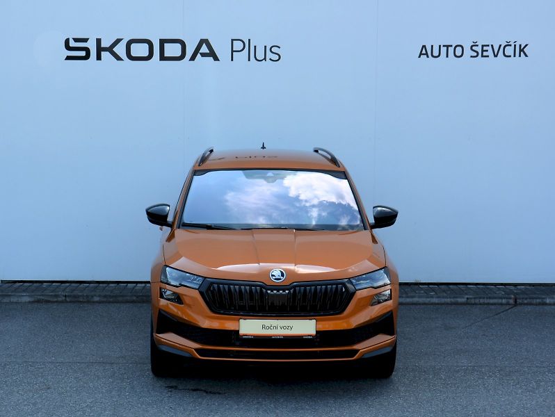 Škoda Karoq (2025) 2.0 TSI 140 KW 4x4 SportLINE D - fotka 4 z 27