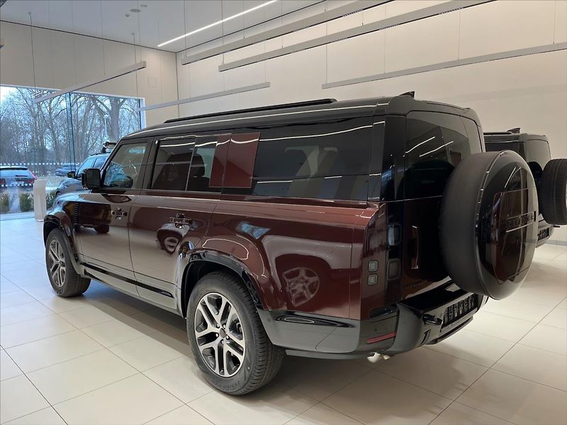 Land Rover Defender (2025) 3,0 130 X-Dynamic SE D350 AWD - fotka 5 z 19
