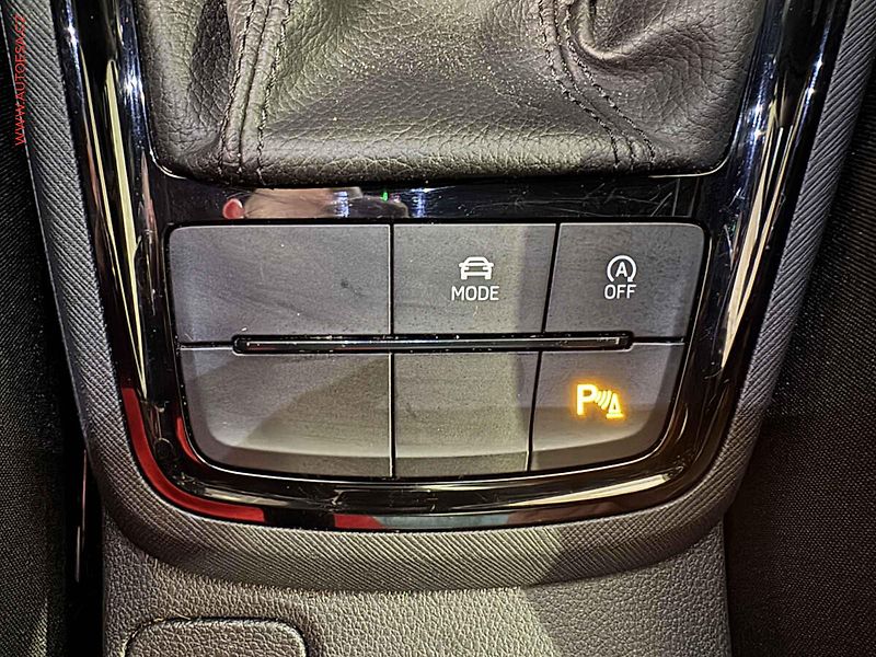 Škoda Kamiq (2022) 1.0 TSi, 1.maj,ČR, Monte - fotka 16 z 16