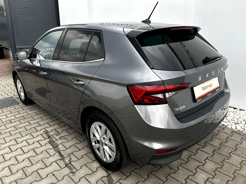Škoda Fabia (2025) 1.0 TSI 85kW MP6 Top Selection - fotka 33 z 33