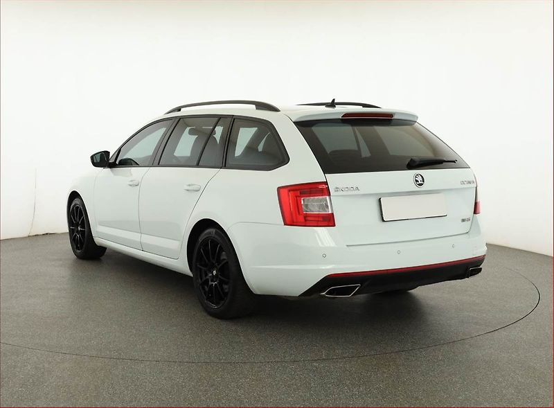 Škoda Octavia (2015) RS 2.0 TSI, Automat, ČR,1.maj - fotka 4 z 18
