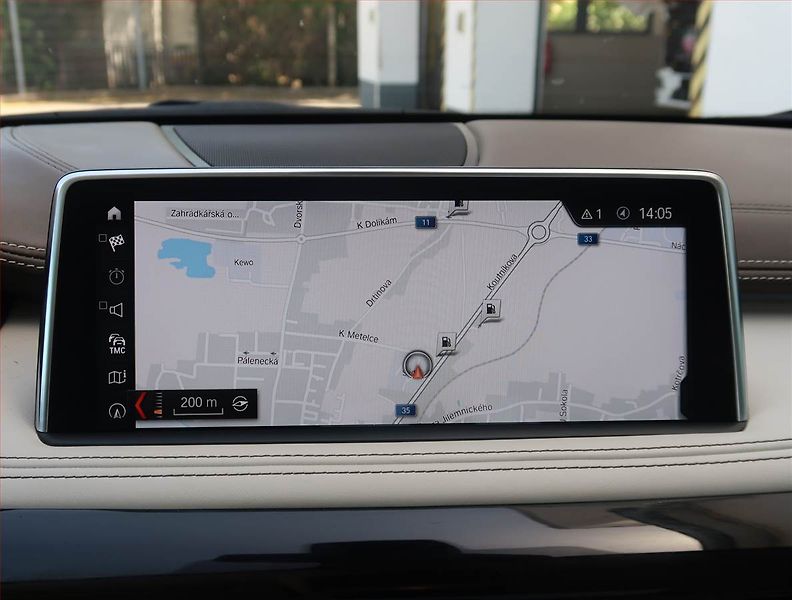 BMW X6 (2018) M Paket xDrive40d - fotka 20 z 25