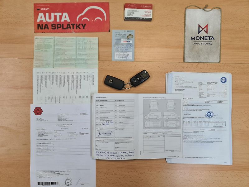 Volkswagen Multivan (2016) T6 2.0 TDi 110-KW NAVI OLOMOUC - fotka 91 z 103