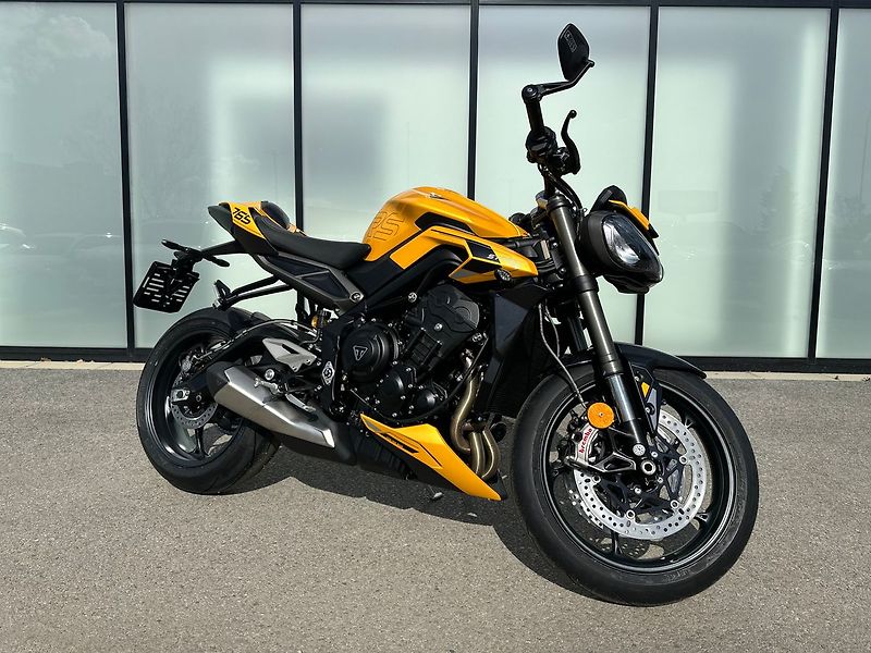 Triumph (2026) Street Triple 765 RS - fotka 2 z 12