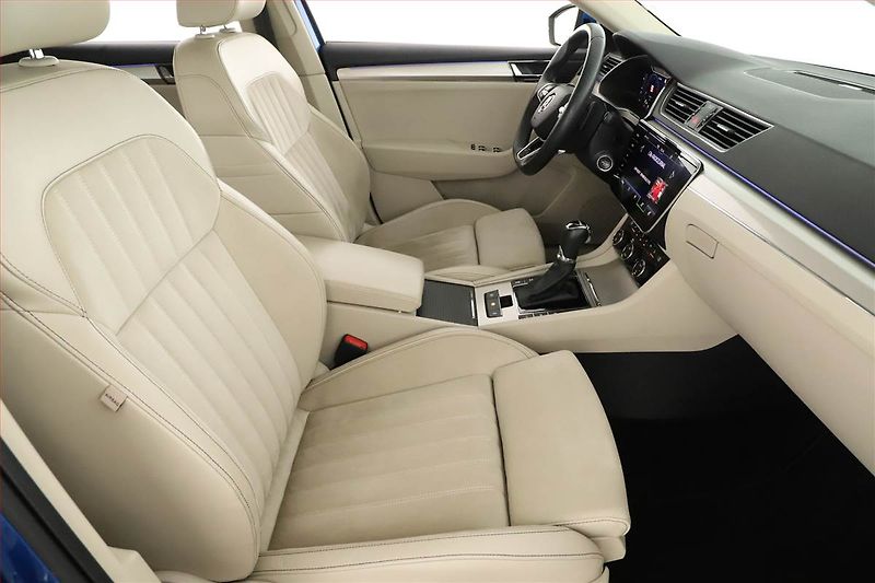 Škoda Superb (2022) Style Plus 2.0 TSI - fotka 7 z 20