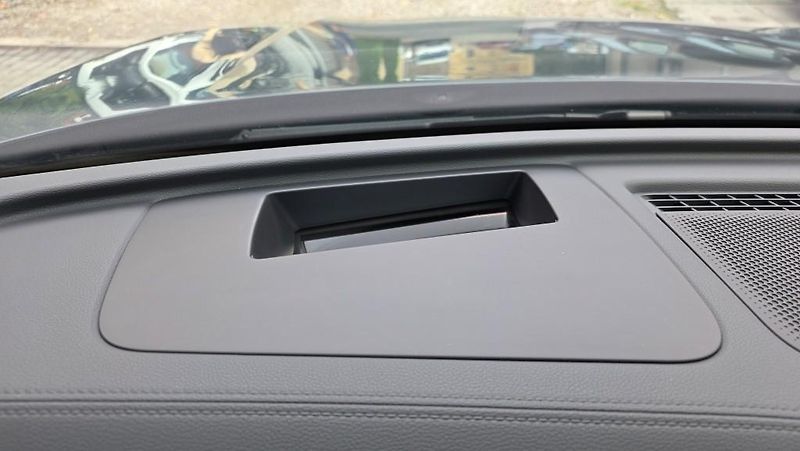 Volkswagen Tiguan (2024) 2.0TDI 142kW 4x4 DSG7 Rline TZ - fotka 22 z 50
