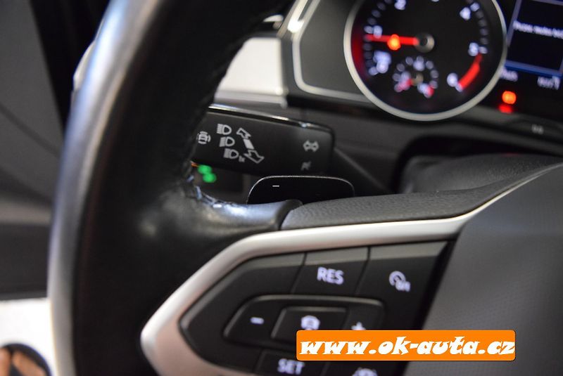 Volkswagen Passat 2.0 TDI BUSINESS DSG 97 000 KM - fotka 34 z 51