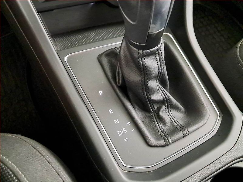 Volkswagen Touran (2020) 1.5 TSI - fotka 19 z 24
