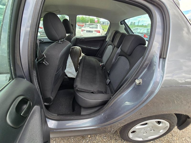 Peugeot 206 (2009) 206 1.1 44kw,klima,2 s - fotka 12 z 23