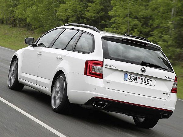 Škoda Octavia Combi RS 4x4.