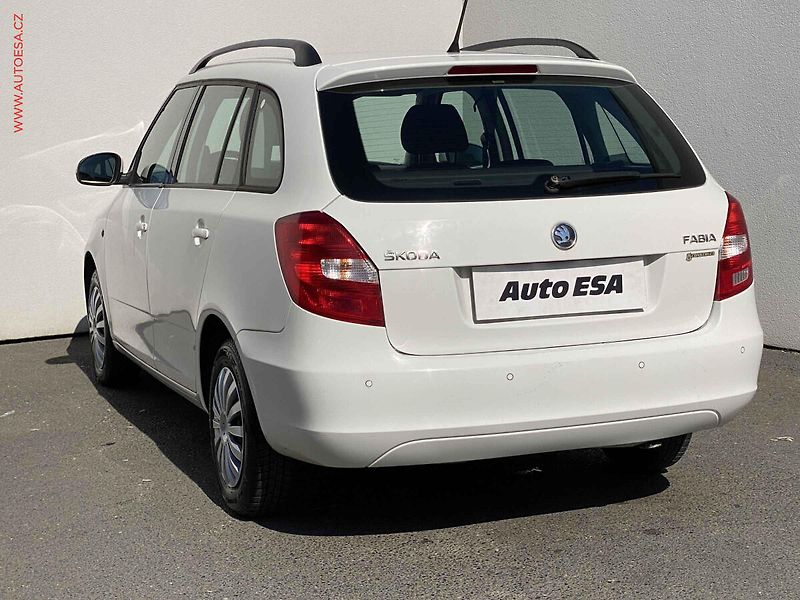 Škoda Fabia (2013) 1.2TSi, Elegance - fotka 6 z 20