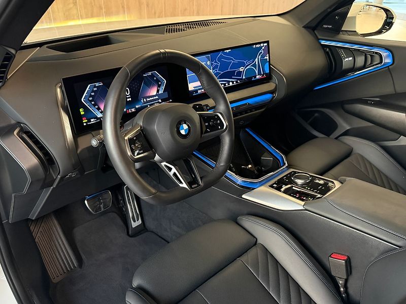 BMW X3 20d xDrive, Tažné, Harman - fotka 14 z 37