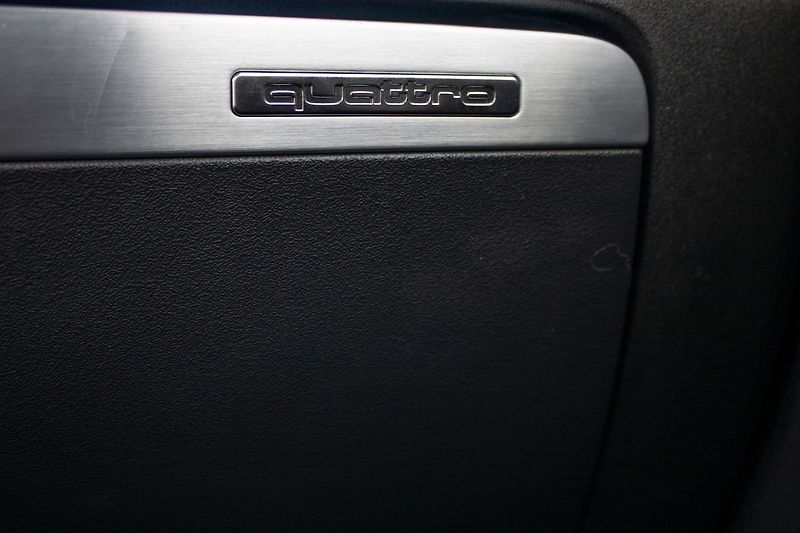Audi TT S-line - fotka 23 z 39