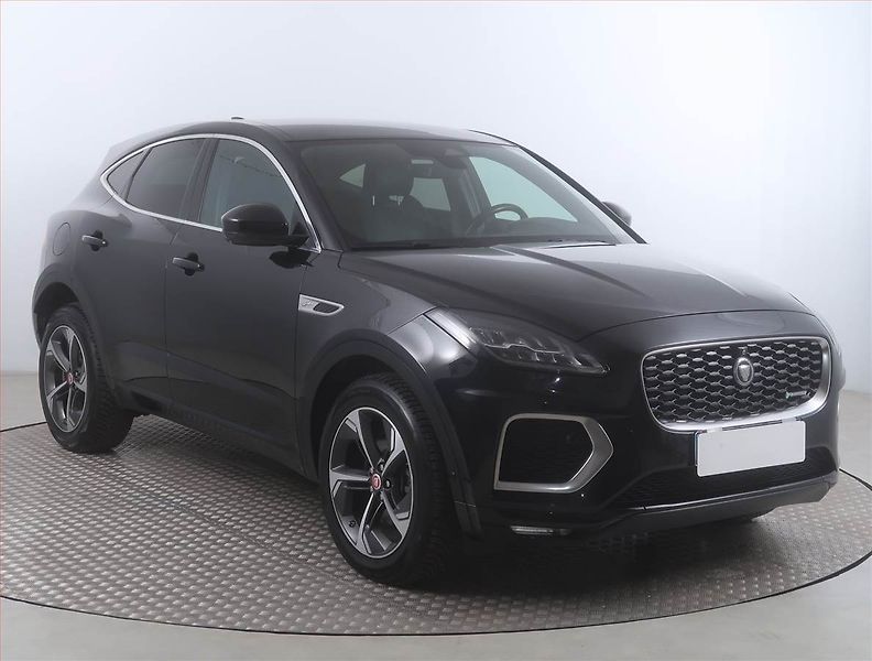 Jaguar E-Pace (2021) P300e AWD, 4X4, Automat - fotka 1 z 23