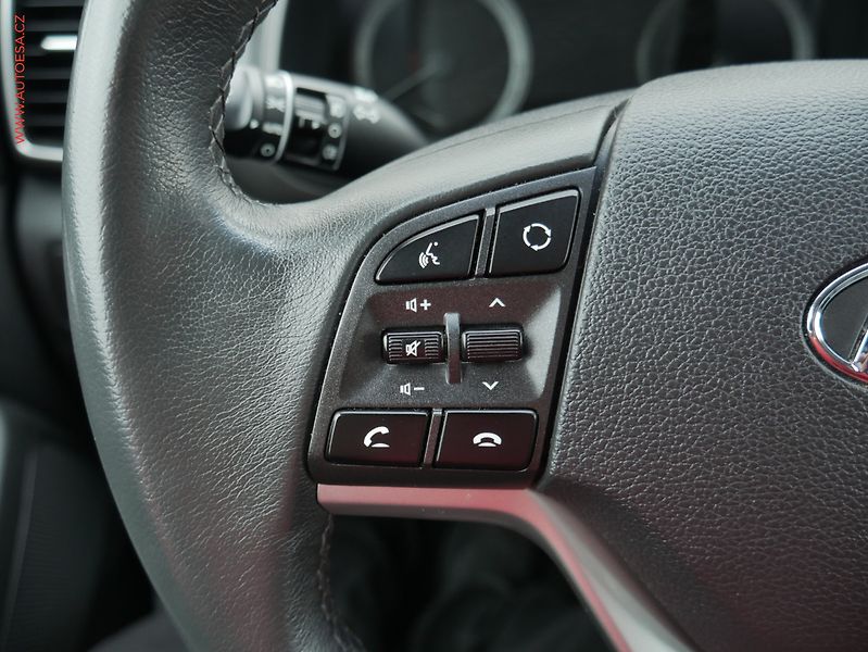 Hyundai Tucson (2018) 1.6 T-GDi 4x4, ČR, AT, LED - fotka 12 z 29