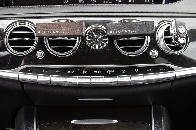 Mercedes-Benz Třídy S BLUETEC 4MATIC 2015 - fotka 14 z 37